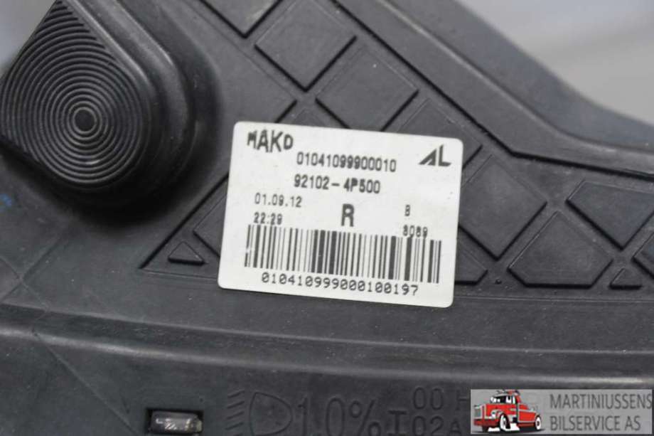Frontlykt høyre halogen til Hyundai i20 2009-2014 (Type I)  (HYUNDAI|92102-4P500|)