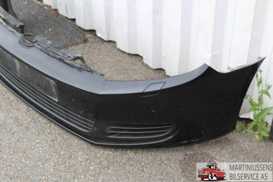 Støtfanger foran til VW Golf VI 2008-2012 (VOLKSWAGEN||5K0 807 217 BS)