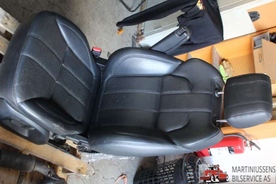 Sete foran venstre til Land Rover Range Rover Sport, 2013-->>  (LAND-ROVER|)