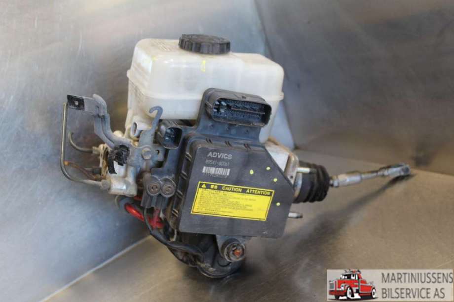 ABS sentral til Toyota Land Cruiser 120, 2002-2009  (TOYOTA|)