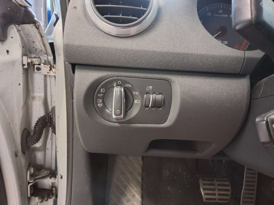 Bryter lys til Audi A3, 2009-2012 (Type II, Fase 2) (AUDI|)