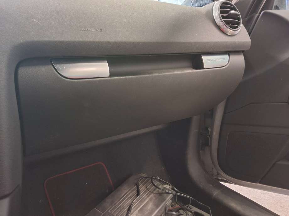Hanskerom til Audi A3, 2009-2012 (Type II, Fase 2) (AUDI|)