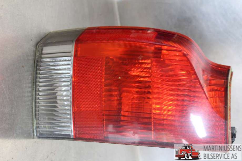 Baklykt venstre til Volvo V70, 2000-2004 (Type II, Fase 1)  (VOLVO|)