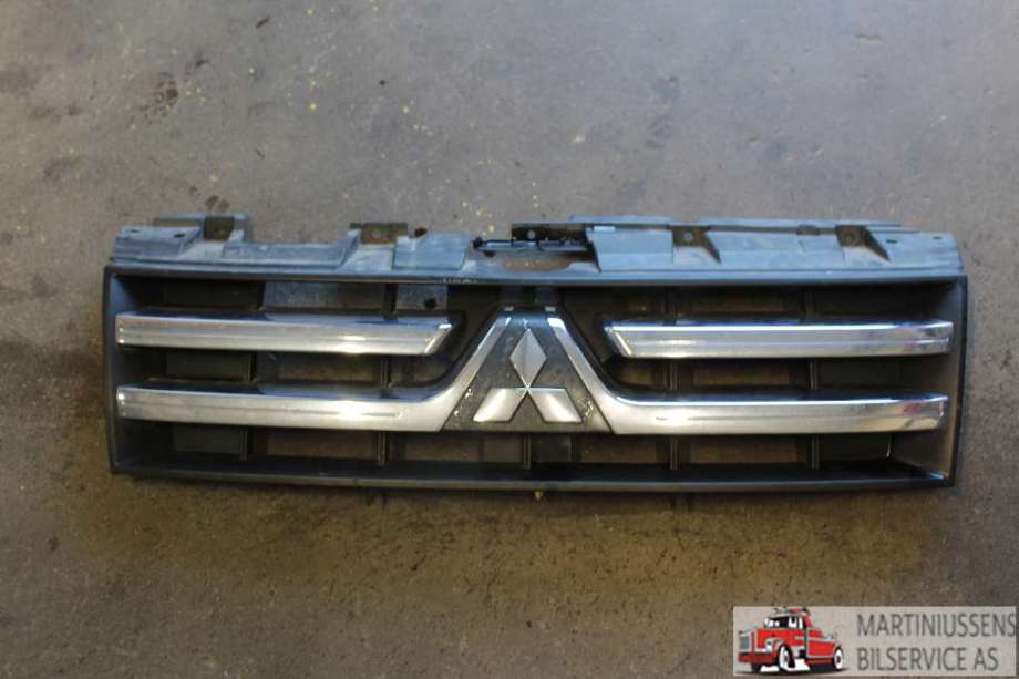 Grill til Mitsubishi Pajero, 2007-2016 (Type IV, Fase 1)  (MITSUBISHI|)