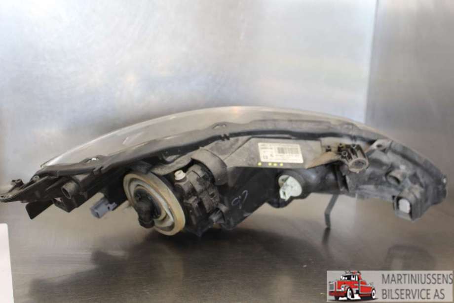 Frontlykt venstre halogen til Mopedbil Ligier JS50 2015-2024 (Type I) (LIGIER||90144088)