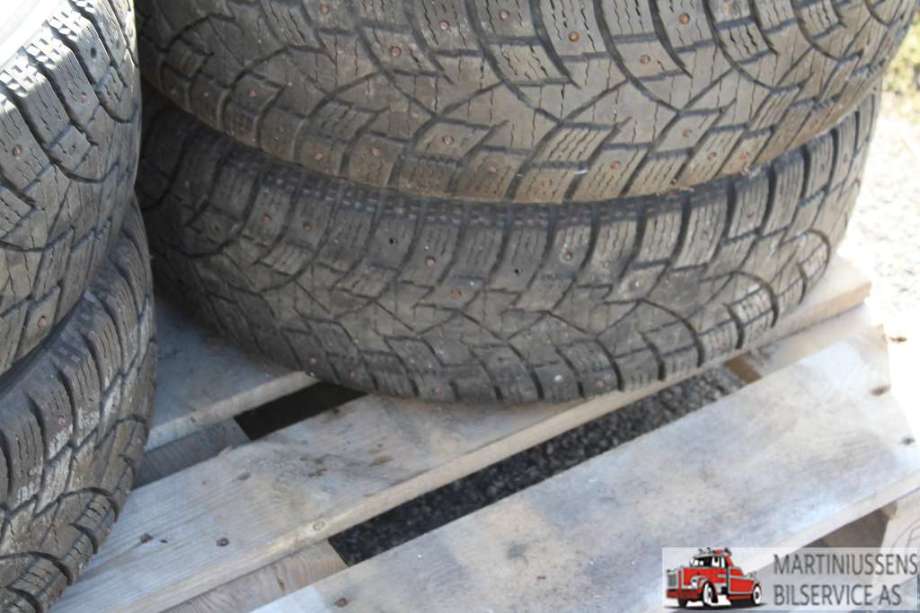 Dekk til Annet Dekk vinter pigg 0-->>  (ICESTAR IS37|205/65R16 - 7MM|LANDSAIL)