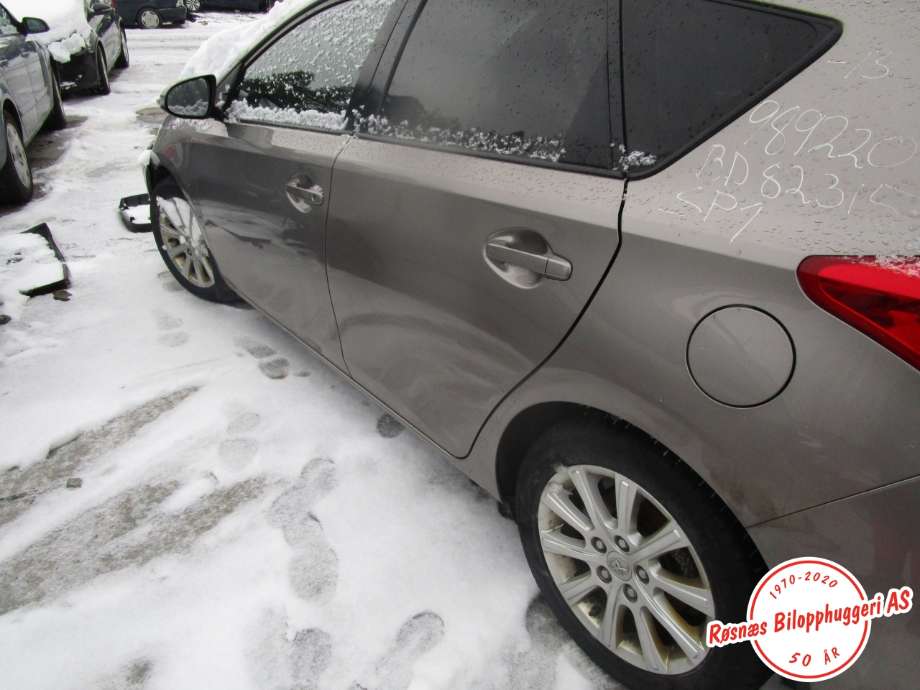 Toyota Auris 2013-2015 (Type II, Fase 1) , Motorkode: 1ND-TV, Girkassekode: