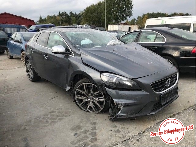 Volvo V40 2012-2019 , Motorkode: D4162T, Girkassekode: 1285228