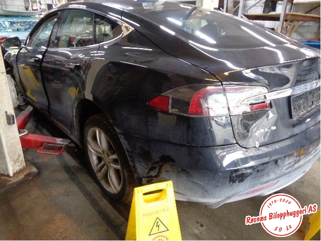 Tesla Model S 2013-2016 (Fase 1) , Motorkode: L1S, Girkassekode: 