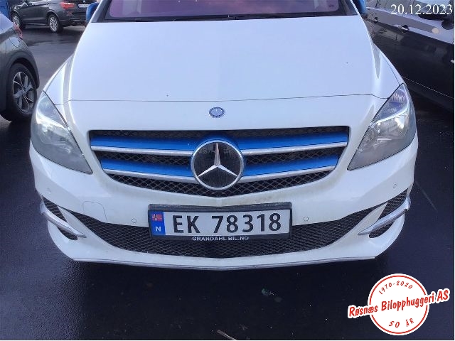 Mercedes B-Klasse 2011-2018 (W246) (W246), Motorkode: EM0004, Girkassekode: