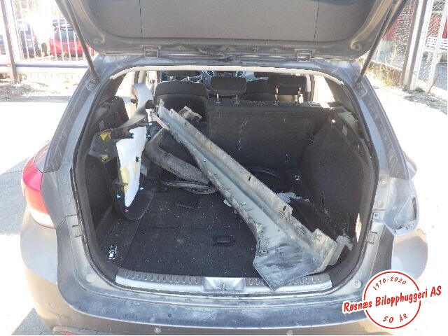 Hyundai i40 2012-2017 , Motorkode: D4FD, Girkassekode: 