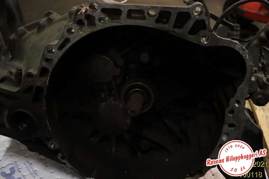 Girkasse manuell 6-trinn til Toyota Avensis 2009-2015 (Type III, Fase 1)  (TOYOTA|30300-20A90|A1B1-E|95754-4979)