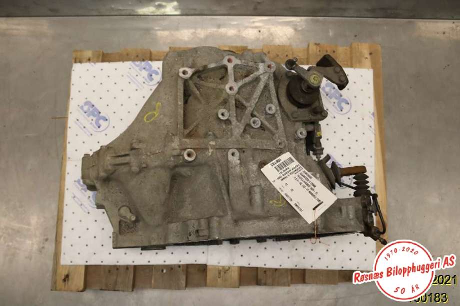 Girkasse manuell 6-trinn til Toyota Avensis 2009-2015 (Type III, Fase 1)  (TOYOTA|3030020A90|)