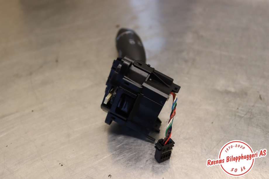 Bryter blink til Mercedes S-Klasse 2005-2013 (W221) (W221) (MERCEDES|A2215403845|)