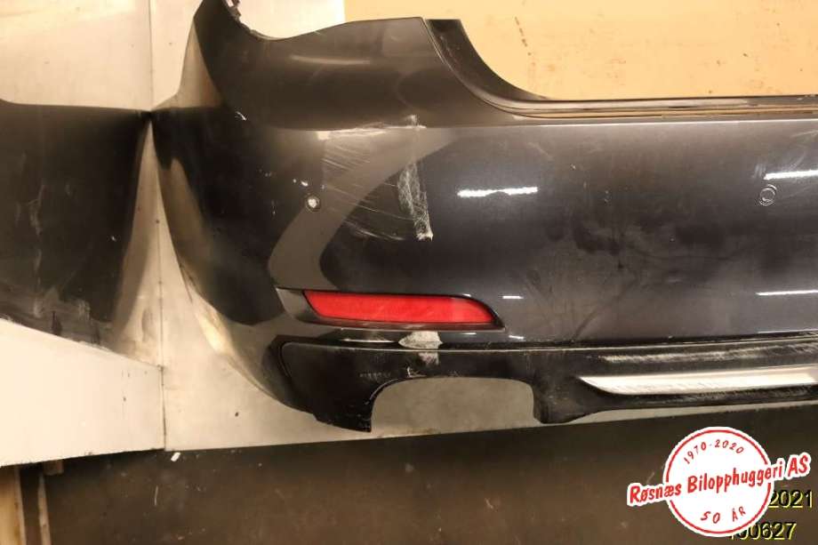 Støtfanger bak til BMW 7-Serie 2009-2015 (F01/F02/F03/F04) (F01/F02/F03/F04) (BMW|51 11 7 210 879|)