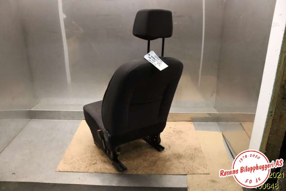 Sete foran høyre til Renault Clio 2001-2006 (Type II, Fase 2) (RENAULT|)