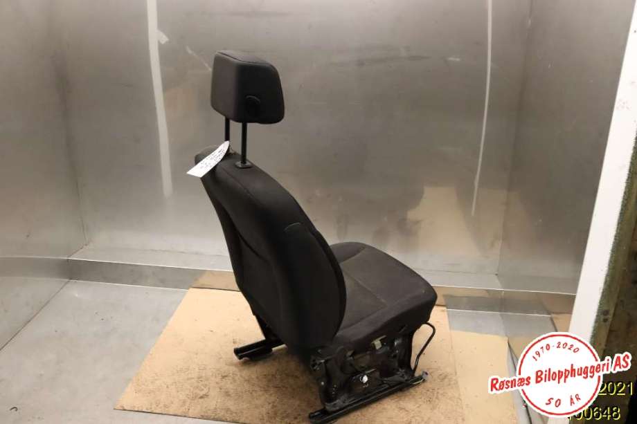 Sete foran høyre til Renault Clio 2001-2006 (Type II, Fase 2) (RENAULT|)