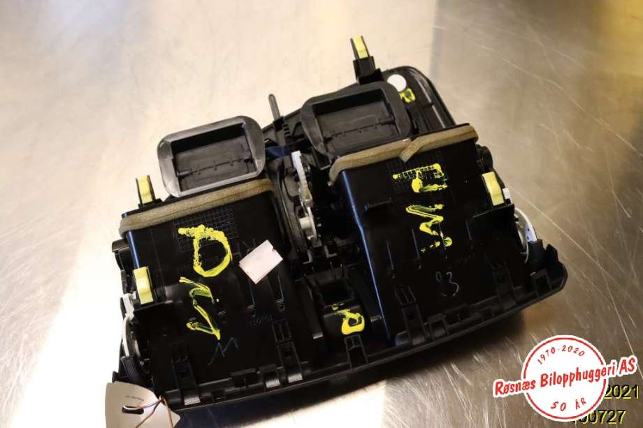 Dashbord friskluftdyse til Toyota Avensis 2009-2015 (Type III, Fase 1) (TOYOTA|)