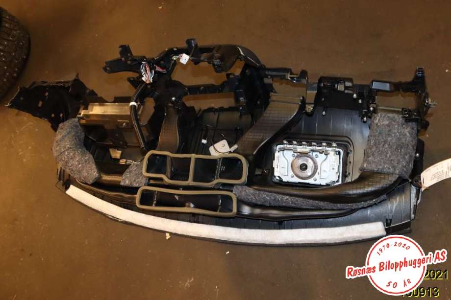 Dashbord til Mitsubishi Outlander 2012-2015 (Type III, Fase 1)  (MITSUBISHI|8000A513XA|)
