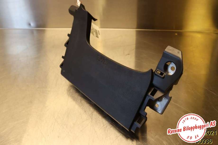 Airbag kne til Mitsubishi Outlander 2012-2015 (Type III, Fase 1)  (MITSUBISHI|7030A31653|)