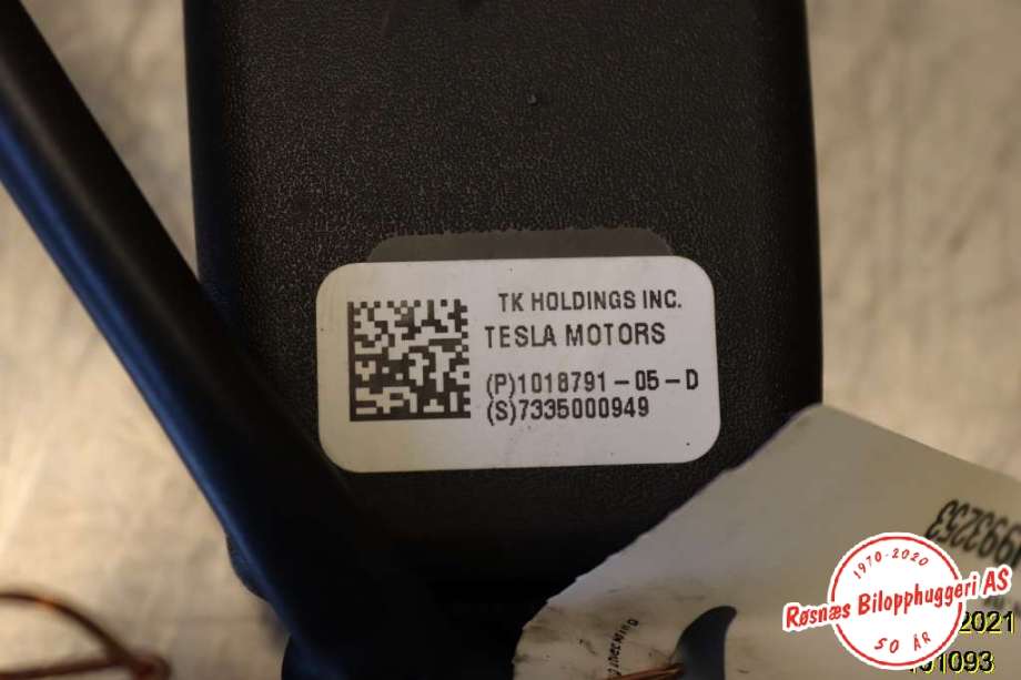 Sikkerhetsbeltelås baksete til Tesla Model S 2016-2021 (Fase 2)  (TESLA|1018791-05-D|)