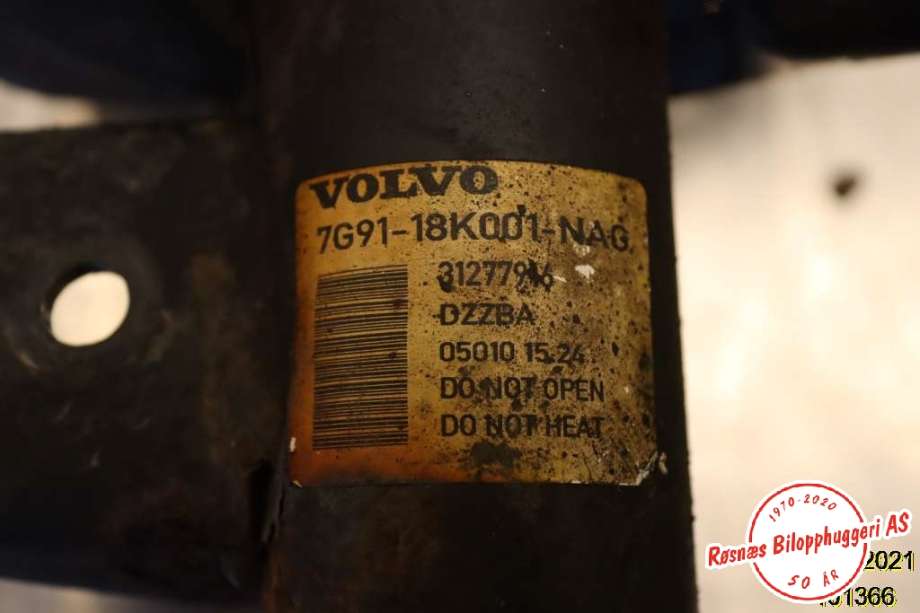 Fjærbein venstre foran til Volvo XC70 2008-2013 (Type II, Fase 1)  (VOLVO|7G91-18K001-NAG|)