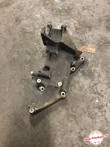Dynamobrakett til Renault Trafic 2001-2006 (RENAULT|)