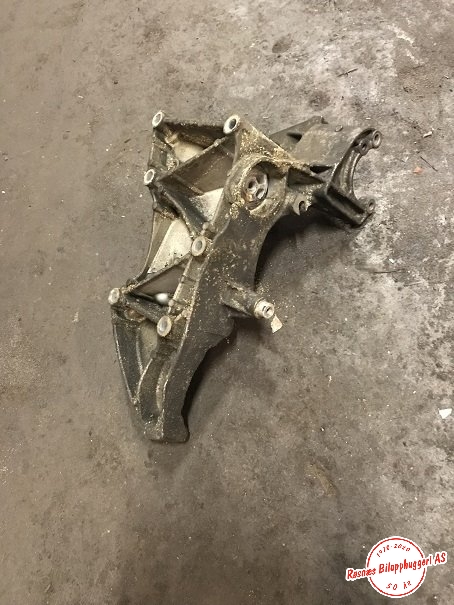 Dynamobrakett til Renault Trafic 2001-2006 (RENAULT|)
