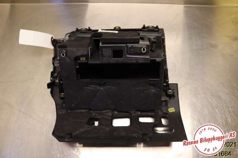 Hanskerom til Audi A3 2016-2020 (Type III, Fase 2)  (AUDI|8V1.857.035-D|)