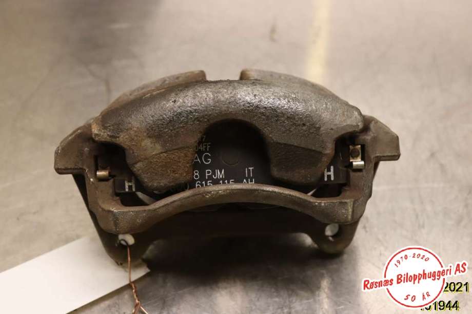 Bremsecaliper venstre foran til Audi A3 2016-2020 (Type III, Fase 2)  (AUDI|)