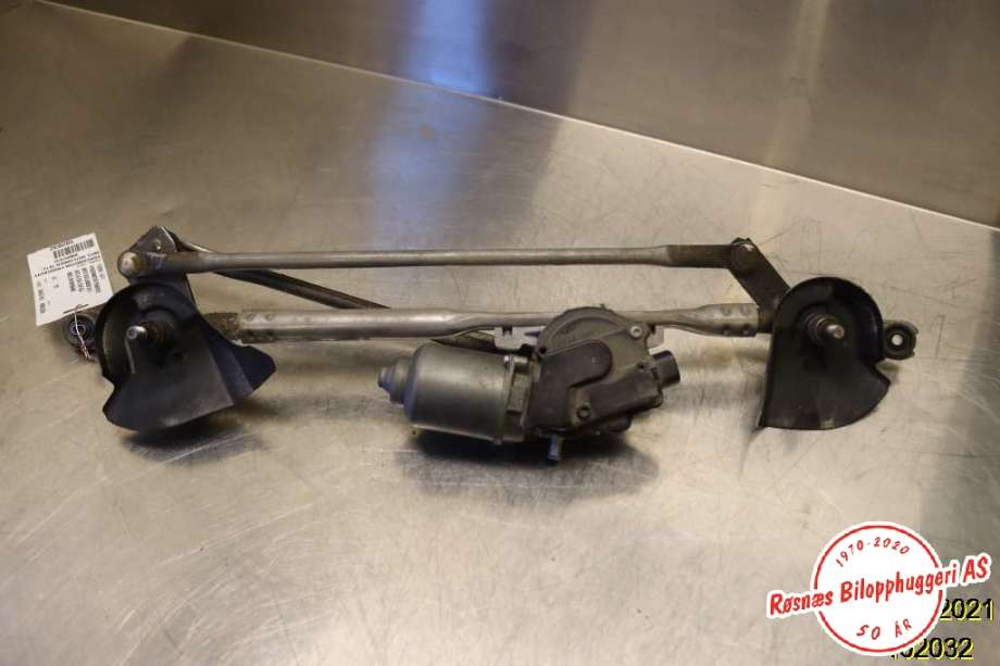 Viskermotor frontrute til Mitsubishi Outlander, 2012-2015 (Type III, Fase 1)  (MITSUBISHI|159300-3471)