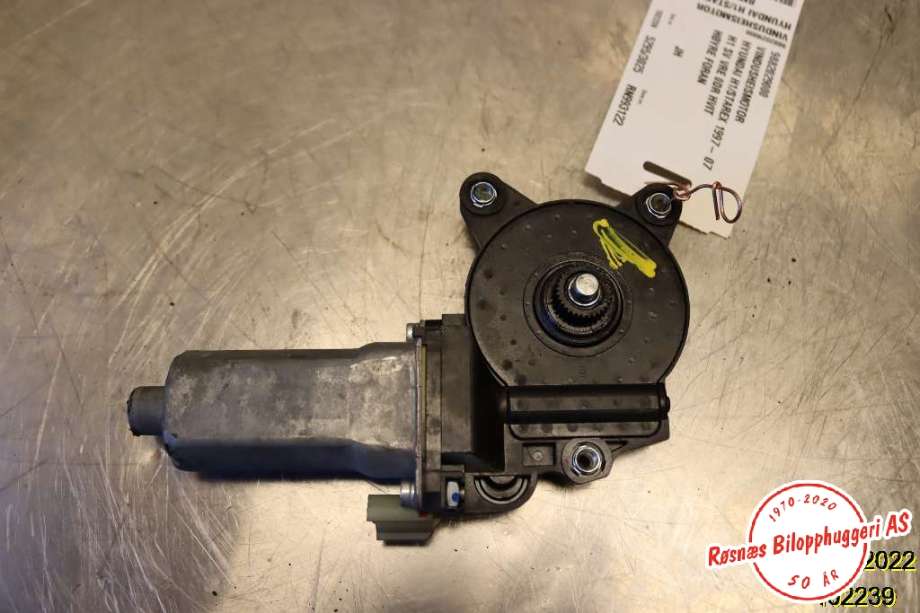 Ruteheis høyre til Hyundai H-1, 1998-2005 (Type I, Fase 1)  (HYUNDAI|9882029000)