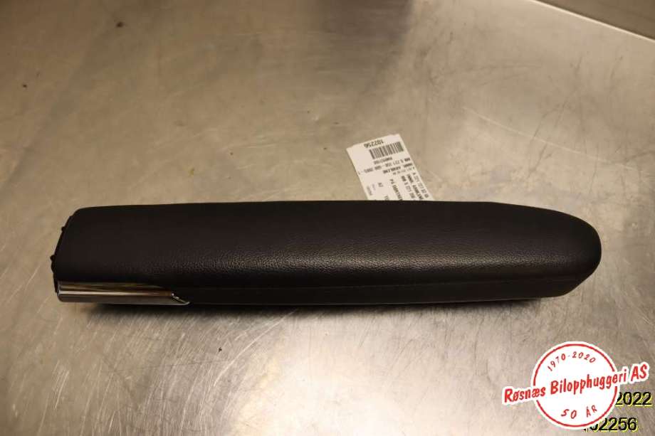 Sete armlene lokk til Mercedes S-Klasse, 2005-2013 (W221) (W221) (MERCEDES|A 221 727 02 66)