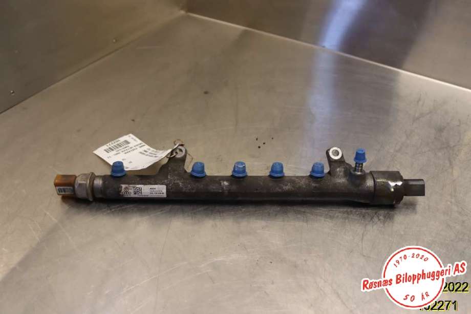 Dyseskinne (fuelrail) til Škoda Octavia 2009-2013 (Type II, Fase 2) (SKODA|03L 130 089 B|)