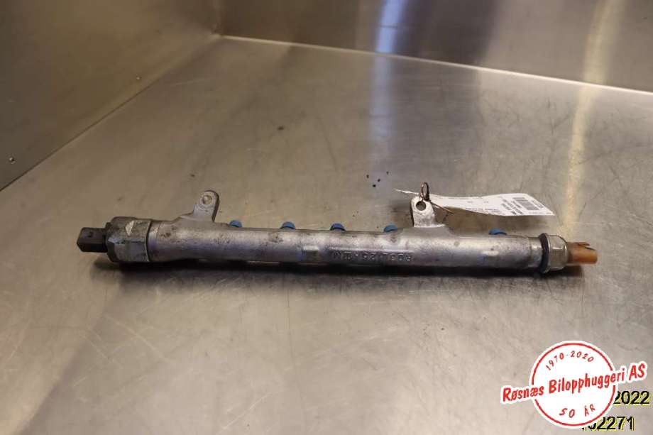 Dyseskinne (fuelrail) til Škoda Octavia 2009-2013 (Type II, Fase 2) (SKODA|03L 130 089 B|)