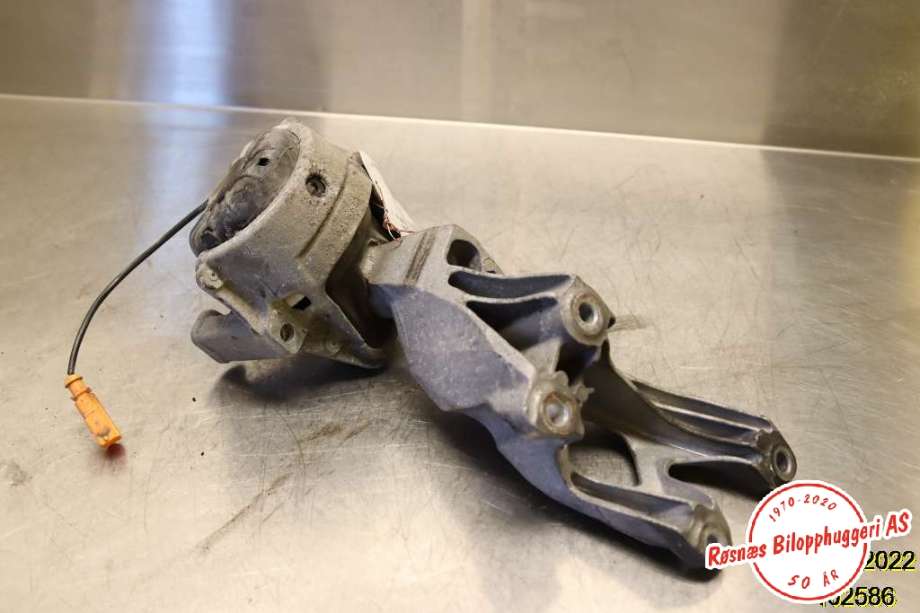 Motorfeste til Audi A4, Allroad, 2009-2016 (Type I) (B8) (B8) (AUDI|)