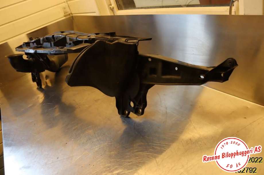 Frontplate øvre til Porsche Cayenne 2010-2017 (92A) (92A) (PORSCHE|7P5 805 594A|)
