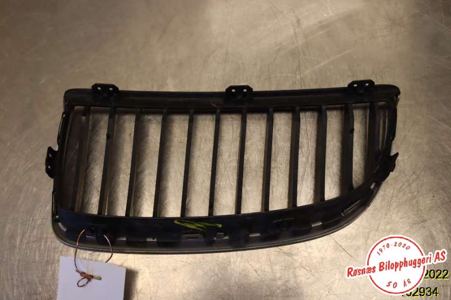 Grill høyre til BMW 3-Serie 2005-2011 (E90/E91/E92/E93) (E90/E91/E92/E93) (BMW|)
