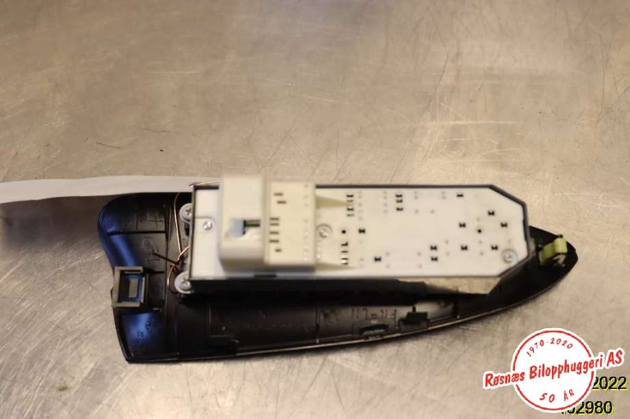 Bryter ruteheis til Toyota RAV4 2006-2009 (Type III, Fase 1)  (TOYOTA|)