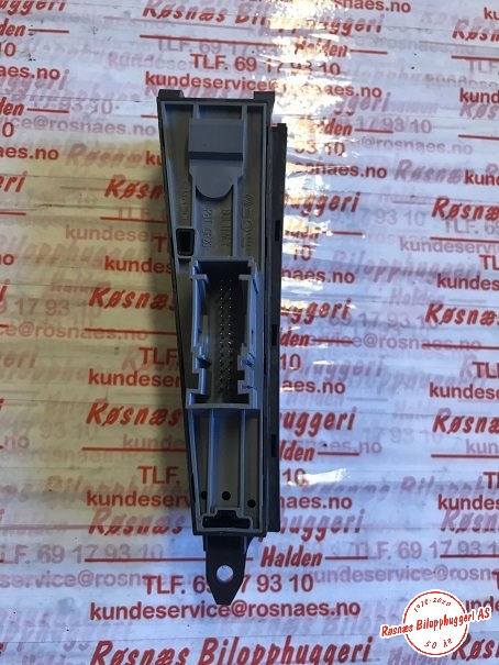 Bryter diverse til VW Passat 2011-2015 (B7) (B7) (VOLKSWAGEN|3AB927238K|)