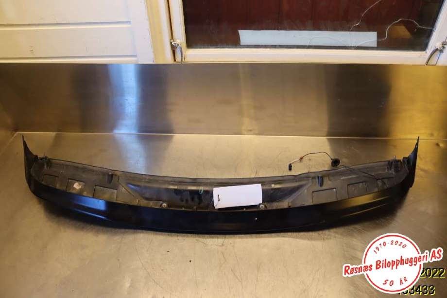 Spoiler bakluke til Porsche Cayenne 2010-2017 (92A) (92A) (PORSCHE|7P5.827.934 B|)