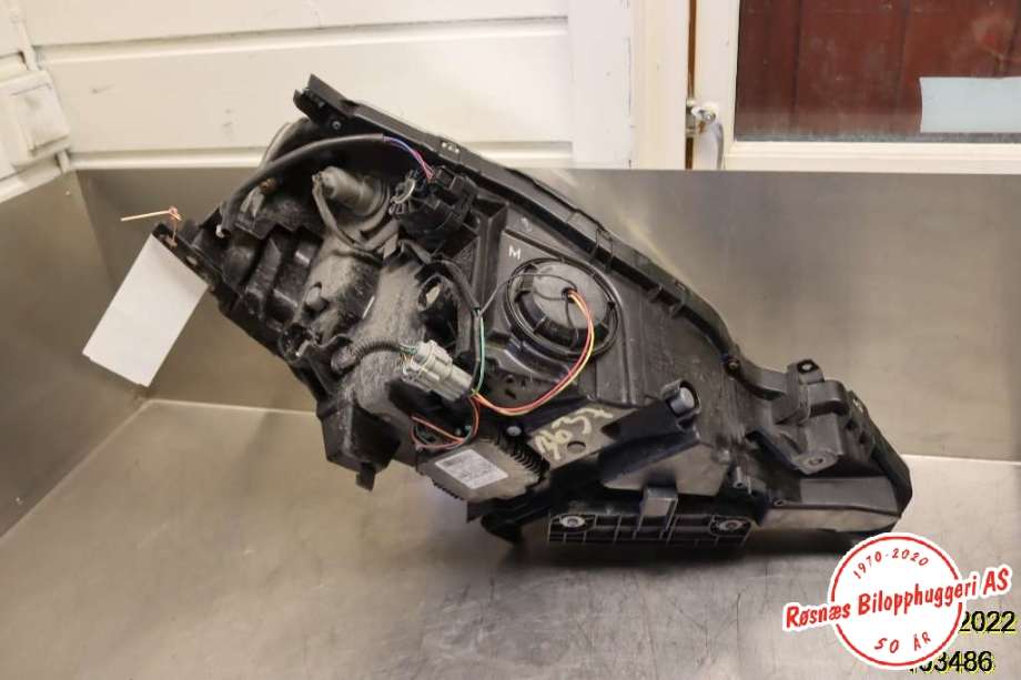 Frontlykt venstre halogen til Nissan Leaf 2011-2017 (Type I)  (NISSAN|)