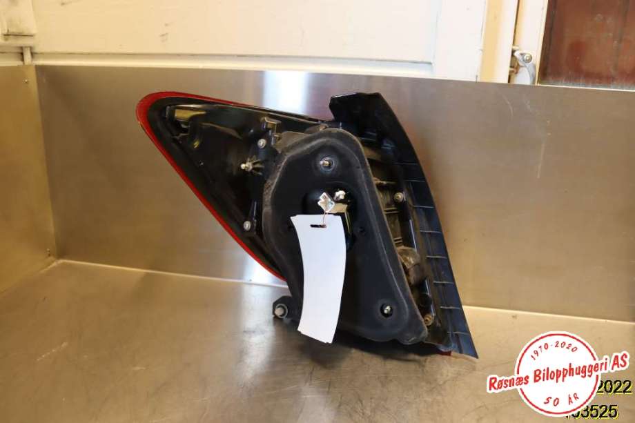 Baklykt høyre til Toyota Yaris 2014-2020 (Type III, Fase 2) (TOYOTA|811300DA50|)