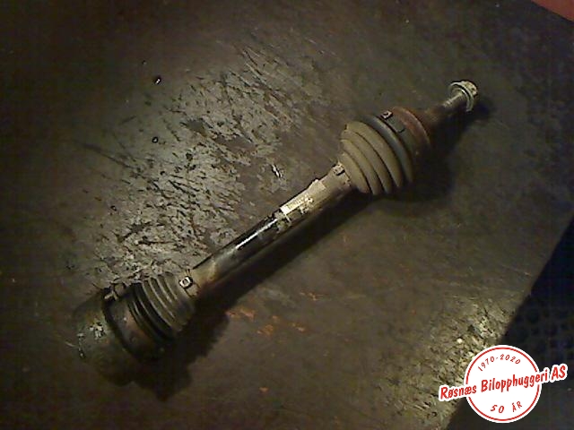Drivaksel venstre foran til Audi A3 1996-2003 (Type I) (AUDI|)