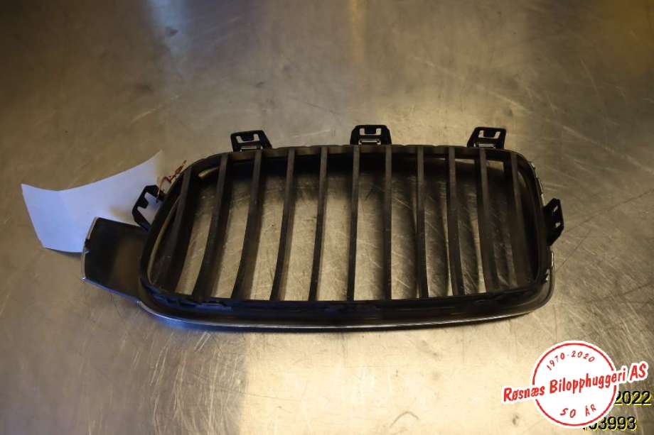 Grill høyre til BMW 3-Serie 2012-2018 (F30/F31/F34) (F30/F31/F34) (BMW|)