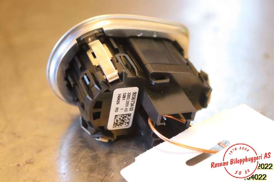 Bryter start/stopp til BMW 3-Serie 2012-2018 (F30/F31/F34) (F30/F31/F34) (BMW|9250734 02|)