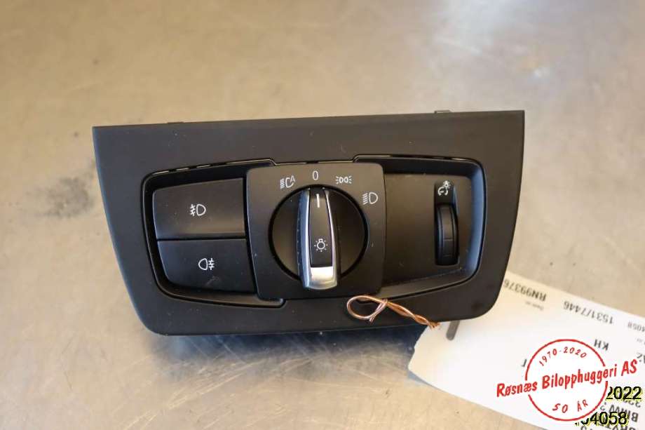 Bryter lys til BMW 3-Serie, 2012-2018 (F30/F31/F34) (F30/F31/F34) (BMW|09288275)