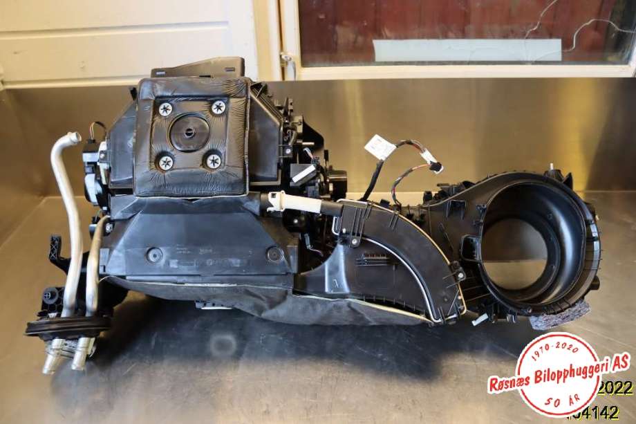 Varmeapparat til BMW 3-Serie 2012-2018 (F30/F31/F34) (F30/F31/F34) (BMW|9390099-01|)
