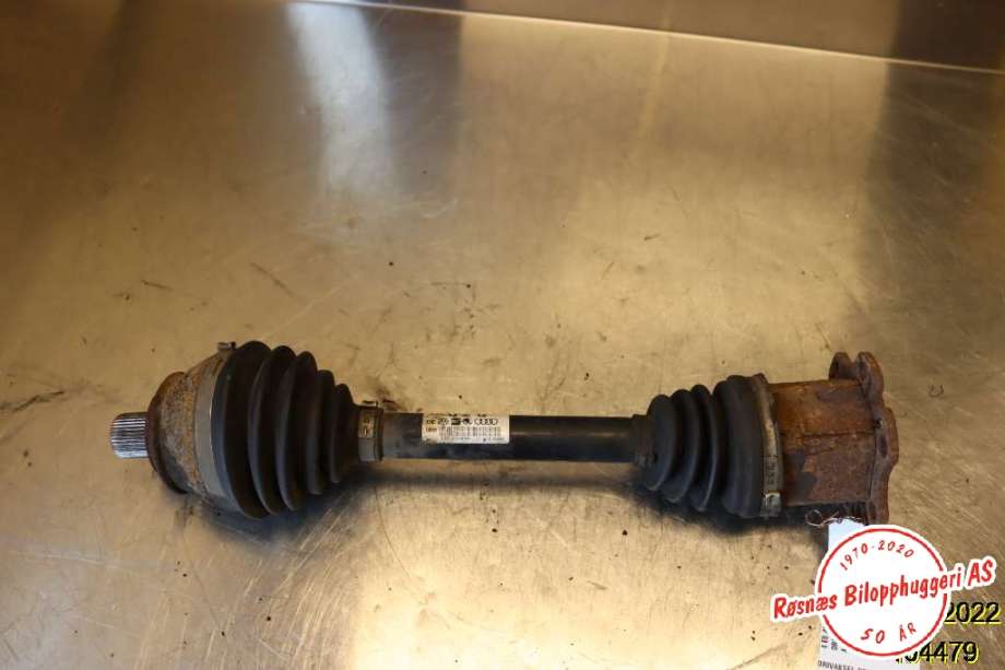 Drivaksel høyre foran til Audi A8 2003-2010 (Type II) (AUDI|4 E0 407 272 Q|)