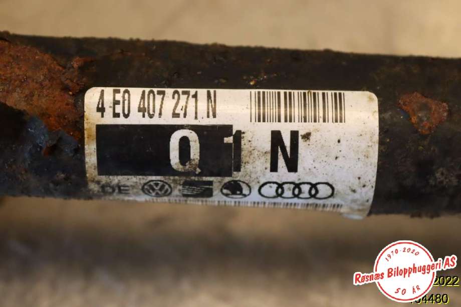 Drivaksel venstre foran til Audi A8 2003-2010 (Type II)  (AUDI|4 E0 407 271 N|)